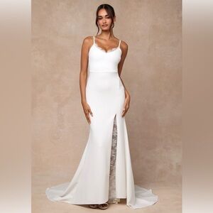 NWT-Esmeralda Bridal Dress *lace in slit removed for a more elegant look*